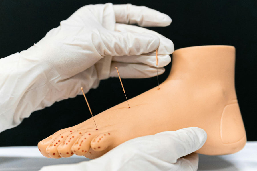 INTRODUCING THE SOS CLINIC - ONE-ON-ONE PODIATRY CONSULTANCY FOR RUNNERS AND OTHER ACTIVE FOLK